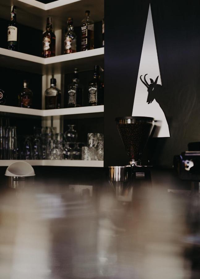 Pensiune Restaurant Capra Neagra Мойсей Экстерьер фото